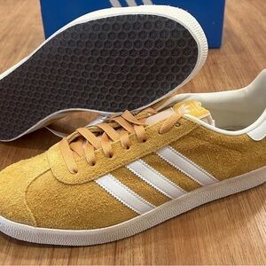 Adidas Men's Mustard Suede Sneakers